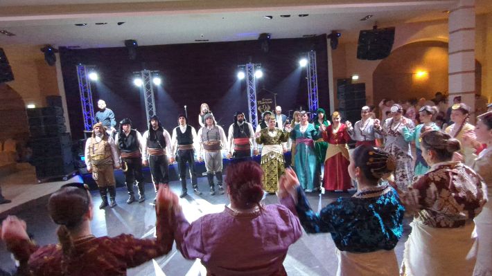 PXL_20251227_203931629